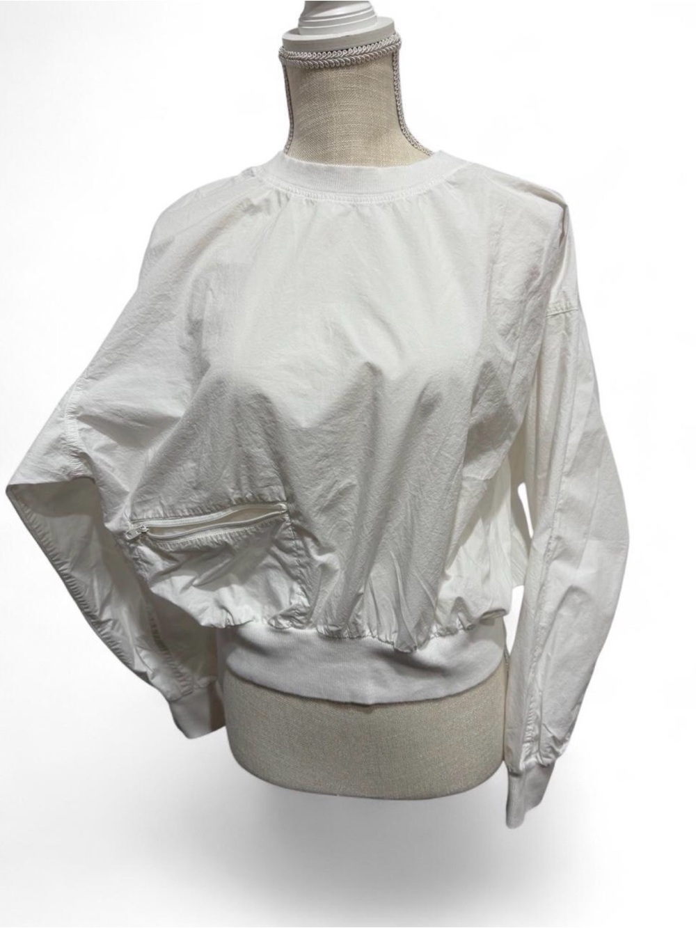 Uniqlo U White Relaxed Crewneck Pullover with Zip Pocket
